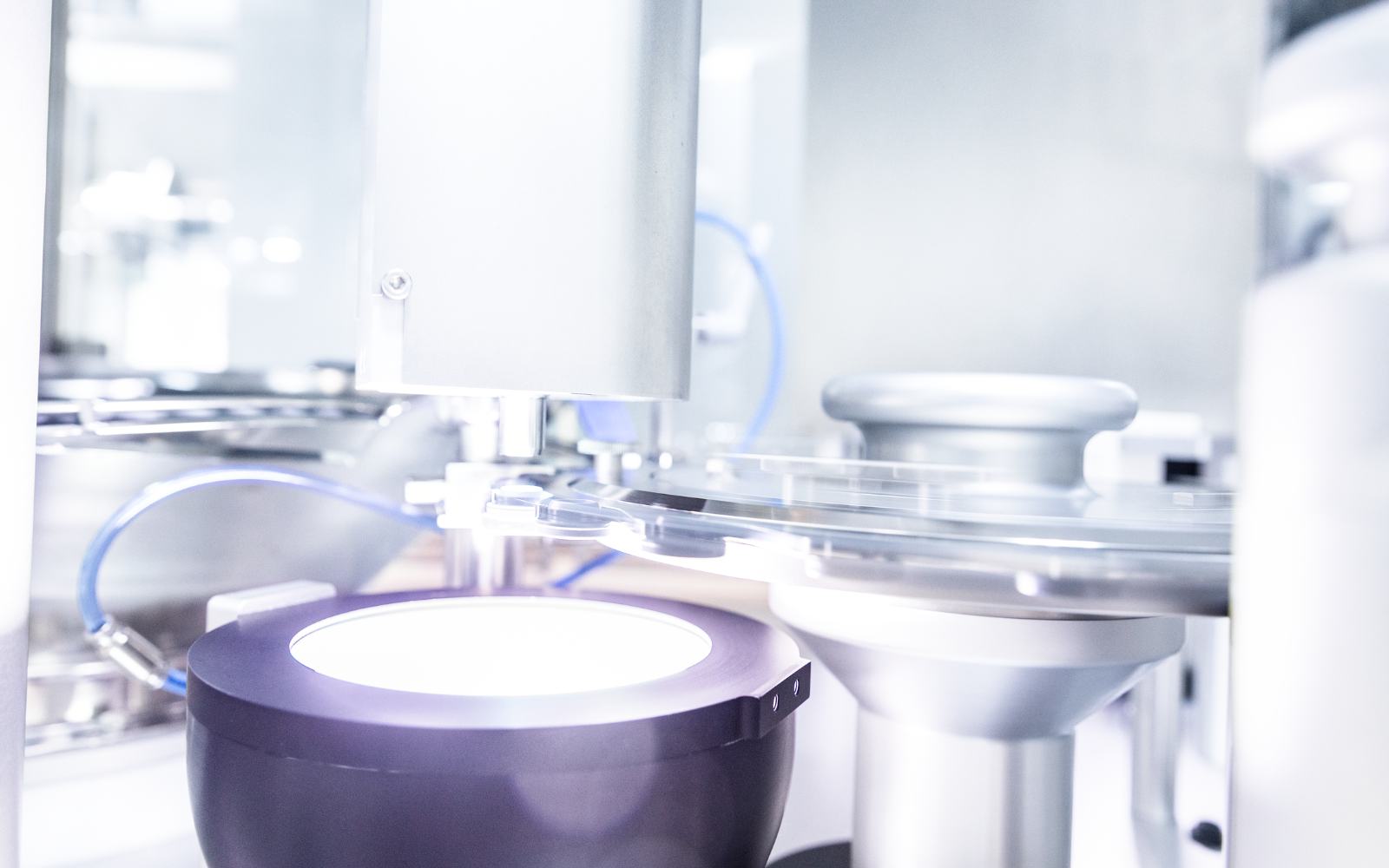 Reducing interactions between drug packaging and product with film-coated sealing solutions