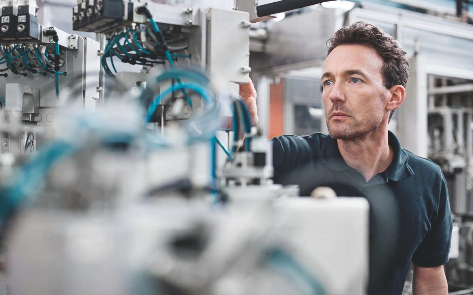 How smart manufacturing is optimising processes and reducing costs in the pharma supply chain